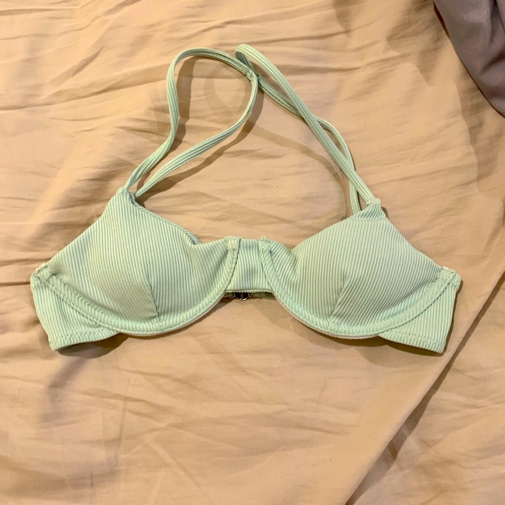 This is a beautiful swim too from shein size xs.